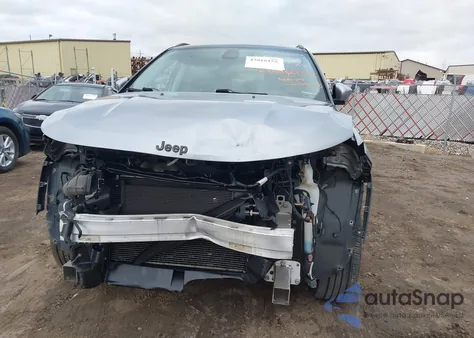 2018 Jeep Compass Altitude 4X4 z USA, uszkodzony, nr VIN 3C4NJDBB4JT304106